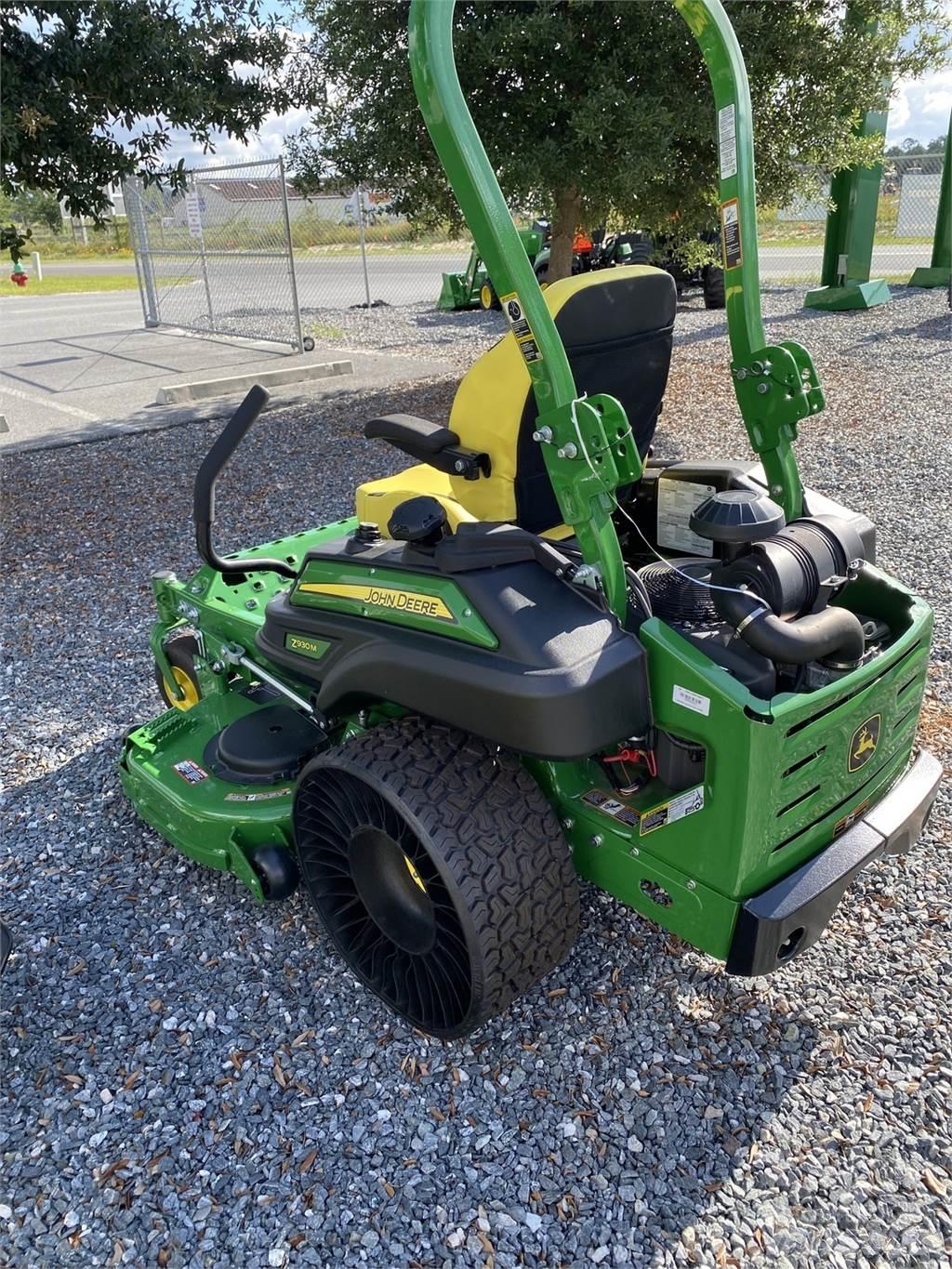 John Deere Z930M Žoliapjovės su lankstiniu vairavimo mechanizmu