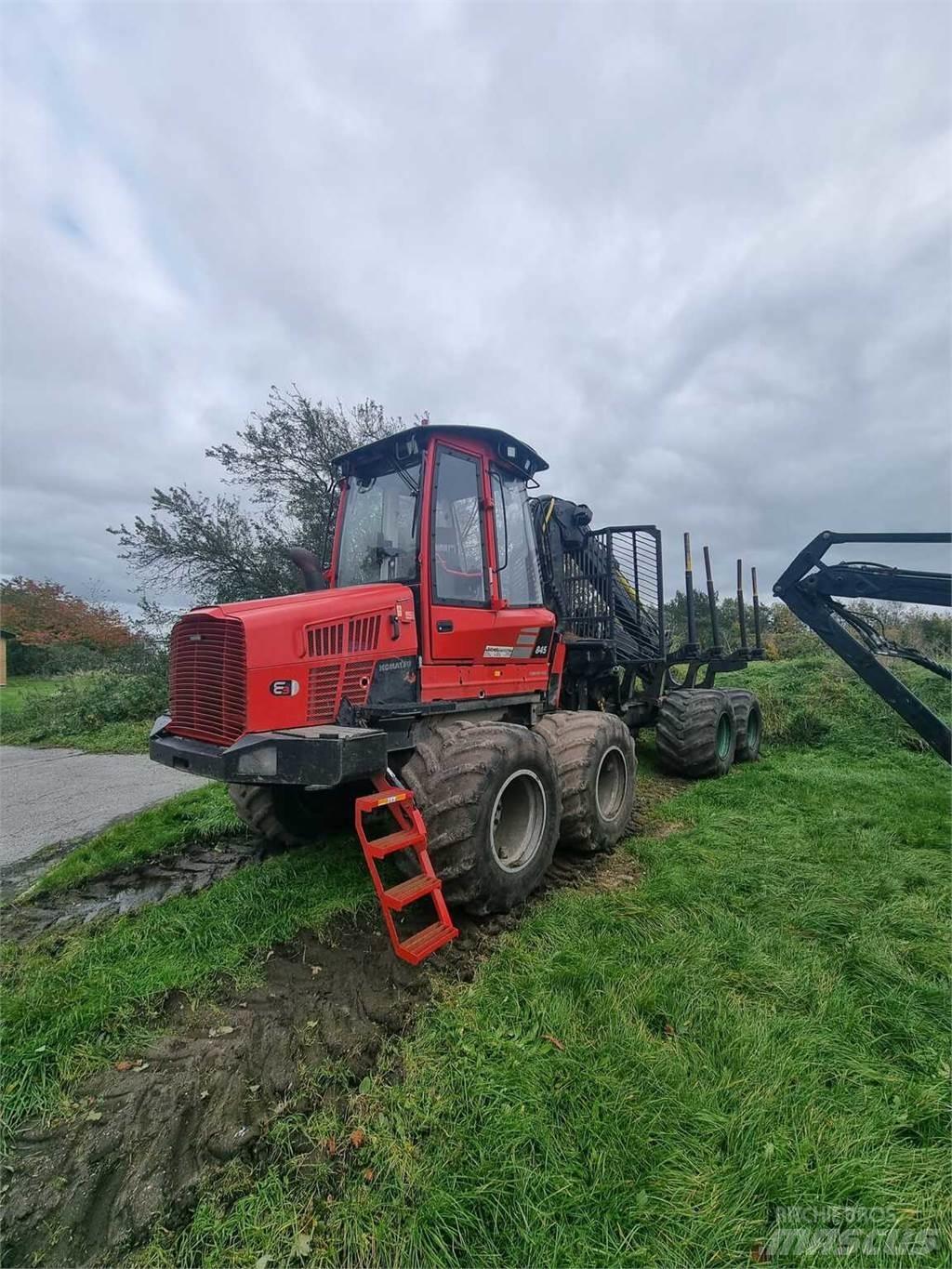 Komatsu 845 Naudoti miškovežiai (Forvarderiai)