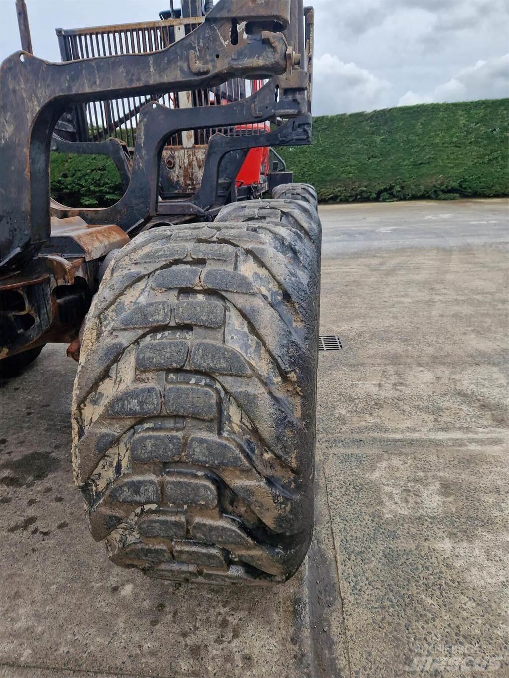 Komatsu 855 Naudoti miškovežiai (Forvarderiai)