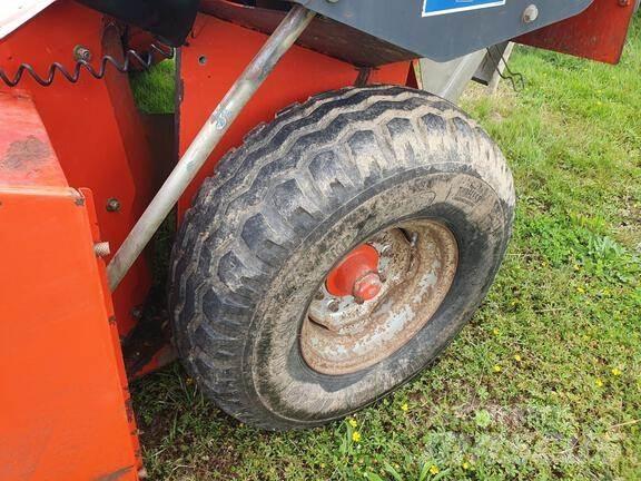 Kuhn FC 303 GC Formuojančios žoliapjovės