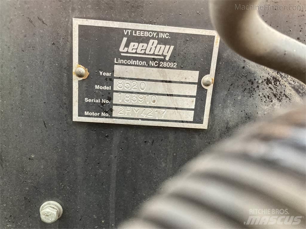 LeeBoy 8520 Asfalto klotuvai