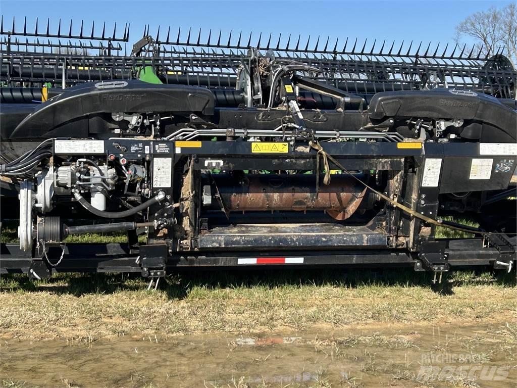 MacDon FD240 Derliaus nuėmimo kombainų priedai