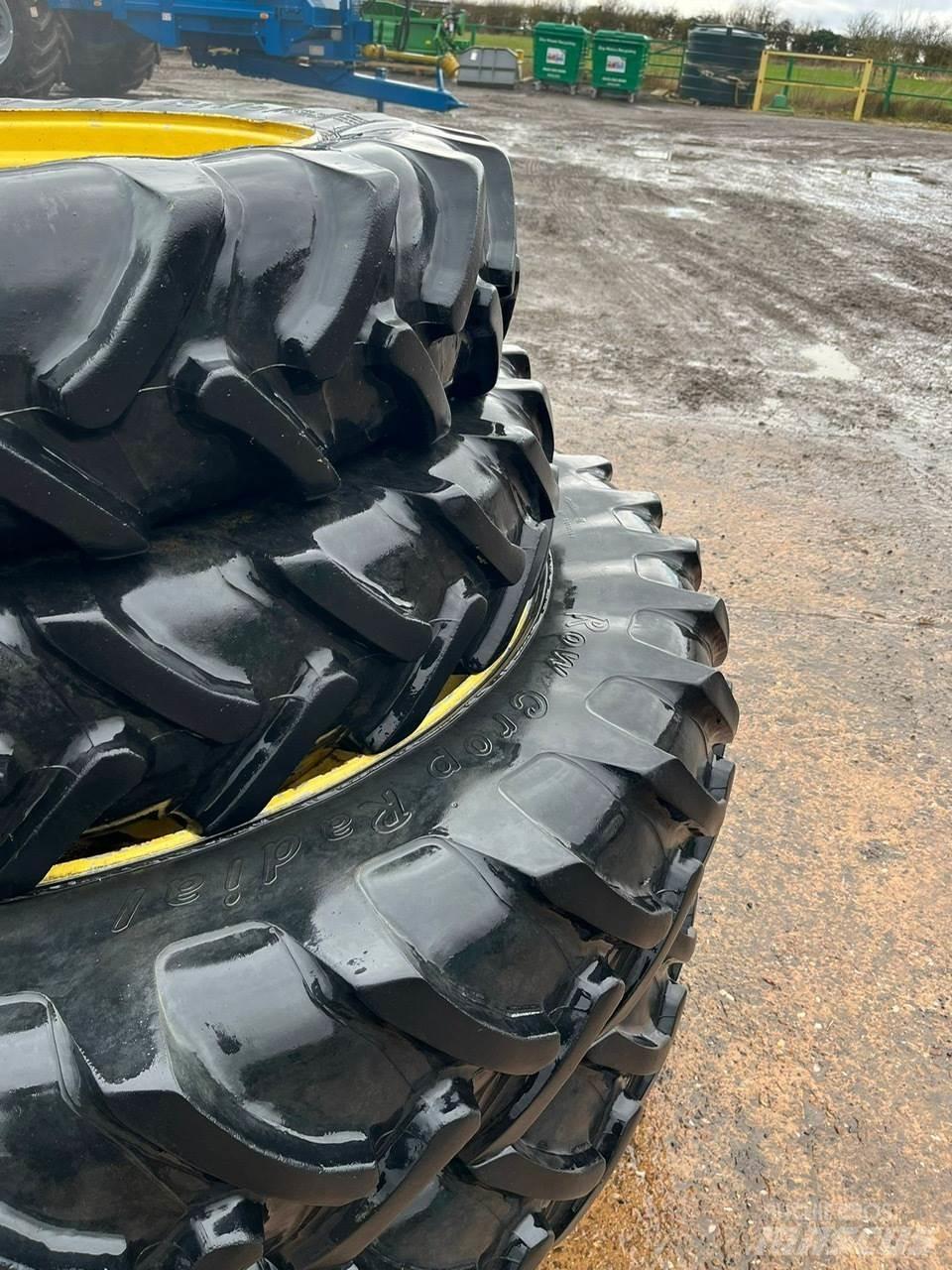  Row Crop Wheels Padangos, ratai ir ratlankiai