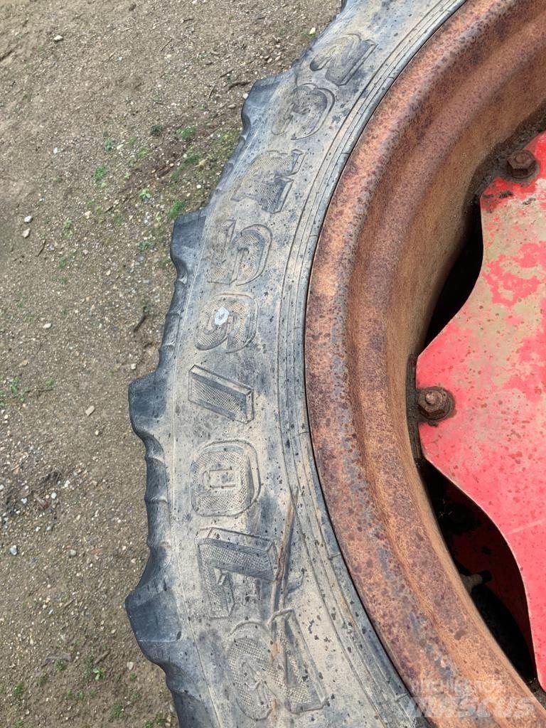  Row Crop Wheels Padangos, ratai ir ratlankiai