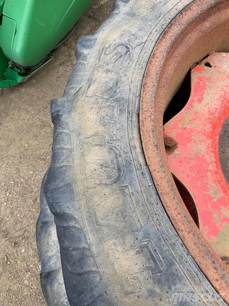  Row Crop Wheels Padangos, ratai ir ratlankiai