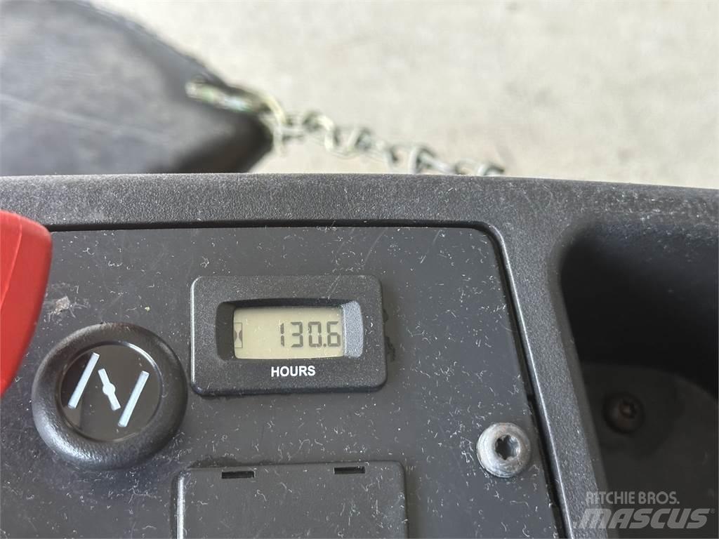Snapper 360z Žoliapjovės su lankstiniu vairavimo mechanizmu