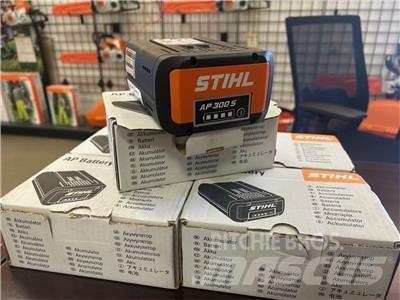 Stihl AP300S Golfo vežimėliai