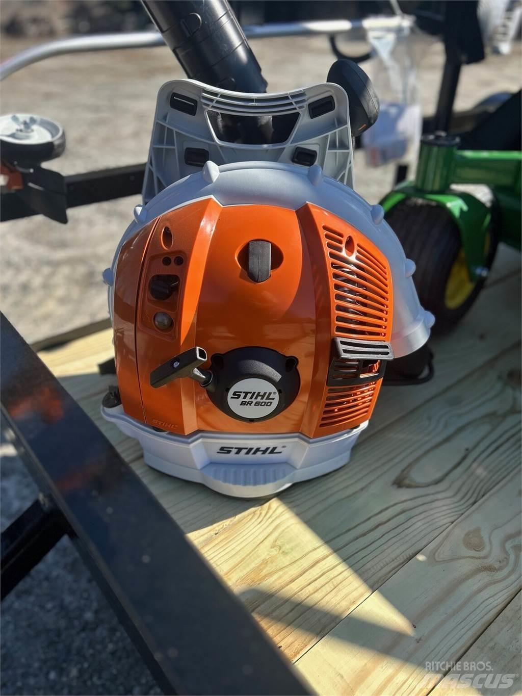 Stihl BR600 Golfo vežimėliai