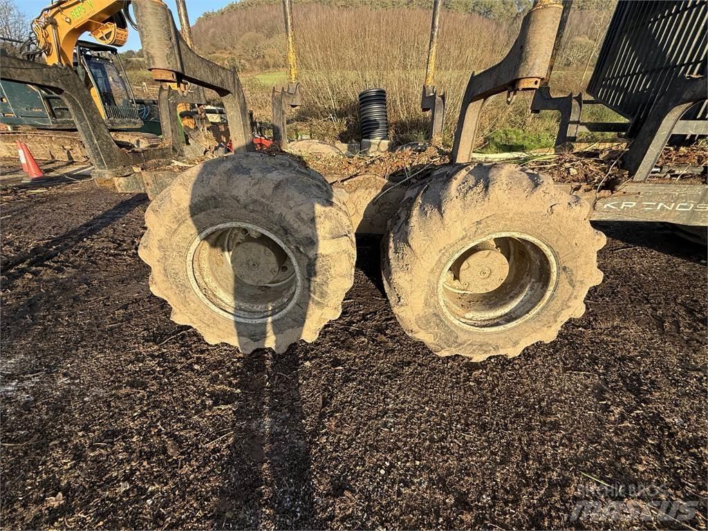 Valtra T174 Naudoti miškovežiai (Forvarderiai)