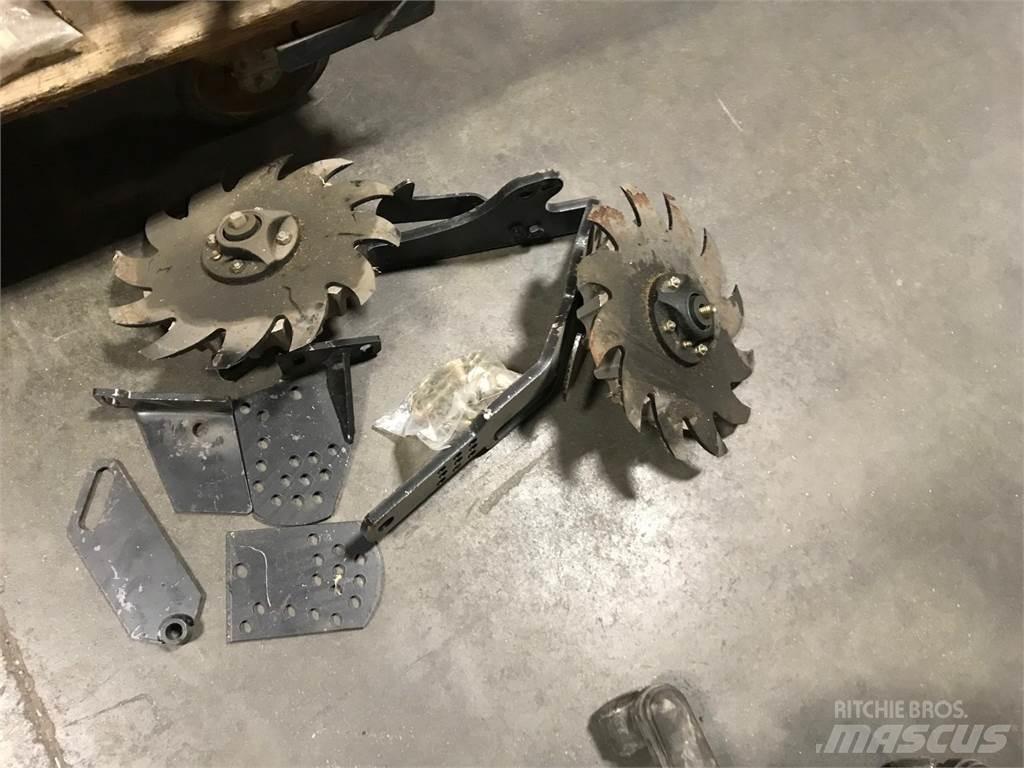 YETTER 2967-037S Kita sėjamoji technika ir jų priedai