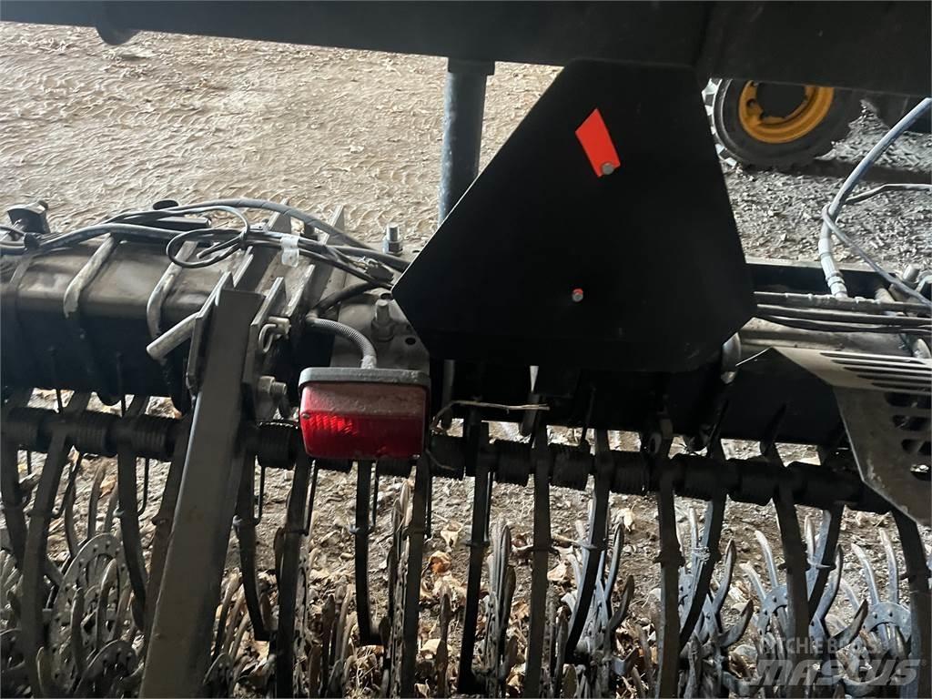 YETTER 3541 Kita kultivavimo technika ir priedai