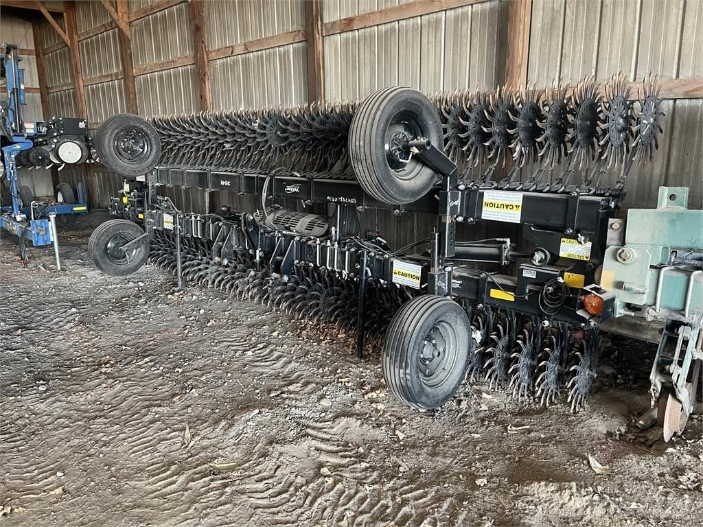 YETTER 3541 Kita kultivavimo technika ir priedai