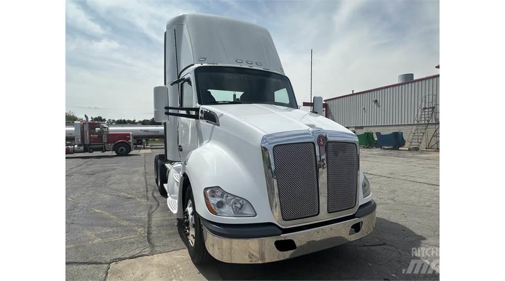 Kenworth T680 Naudoti vilkikai