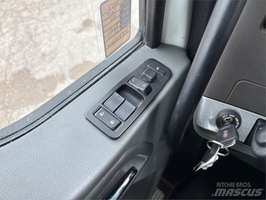 Kenworth T680 Naudoti vilkikai