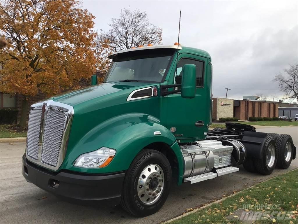 Kenworth T680 Naudoti vilkikai