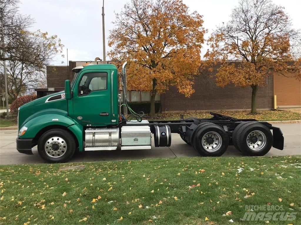 Kenworth T680 Naudoti vilkikai