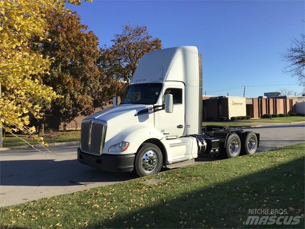 Kenworth T680 Naudoti vilkikai