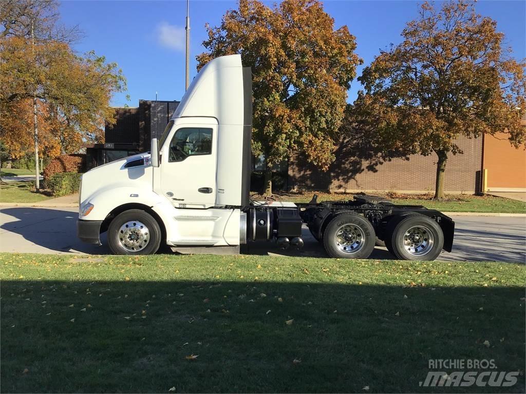 Kenworth T680 Naudoti vilkikai