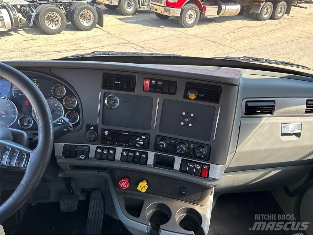 Kenworth T680 Naudoti vilkikai