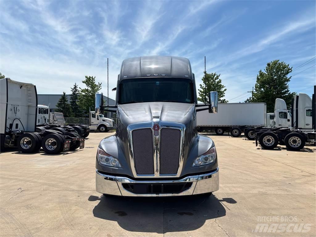 Kenworth T680 Naudoti vilkikai