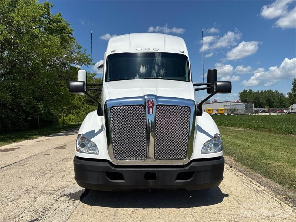 Kenworth T680 Naudoti vilkikai