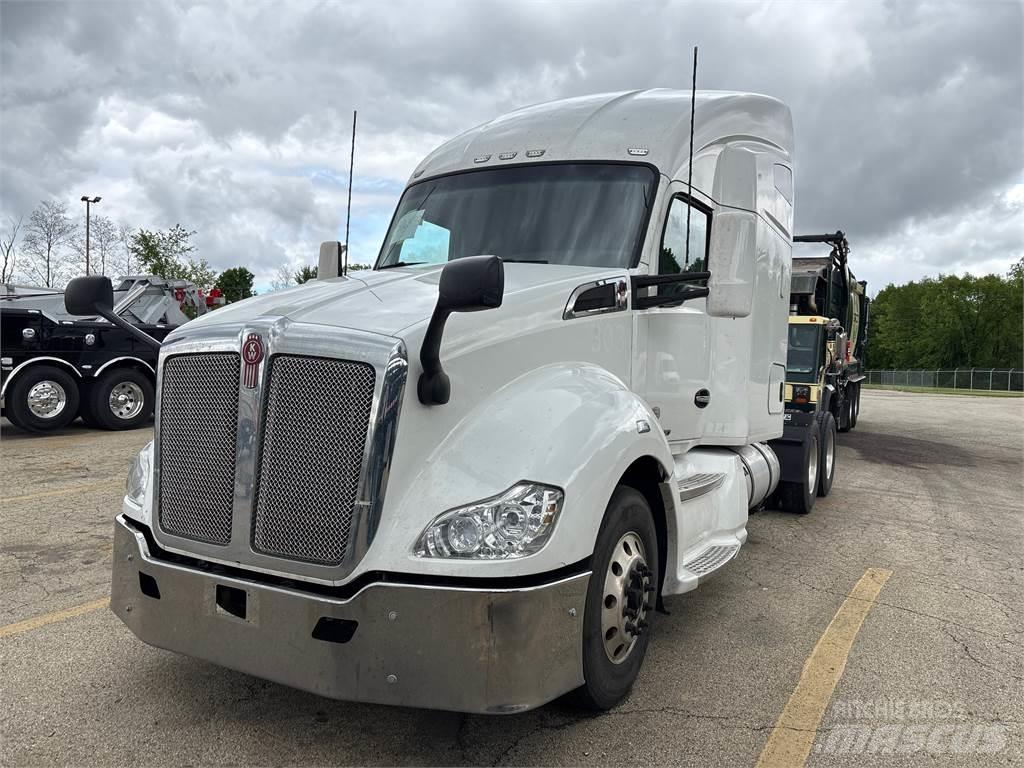 Kenworth T680 Naudoti vilkikai