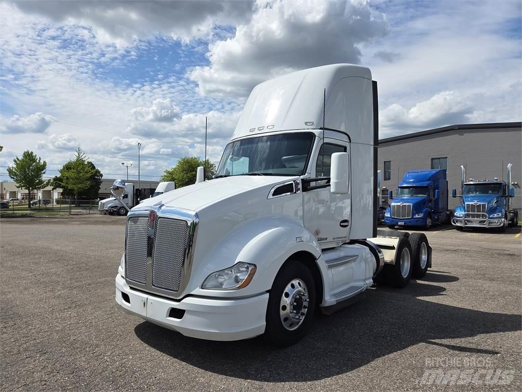 Kenworth T680 Naudoti vilkikai