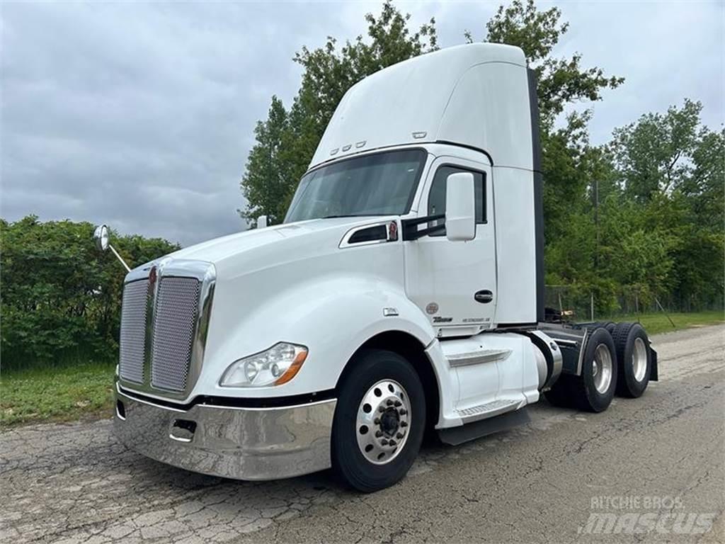Kenworth T680 Naudoti vilkikai