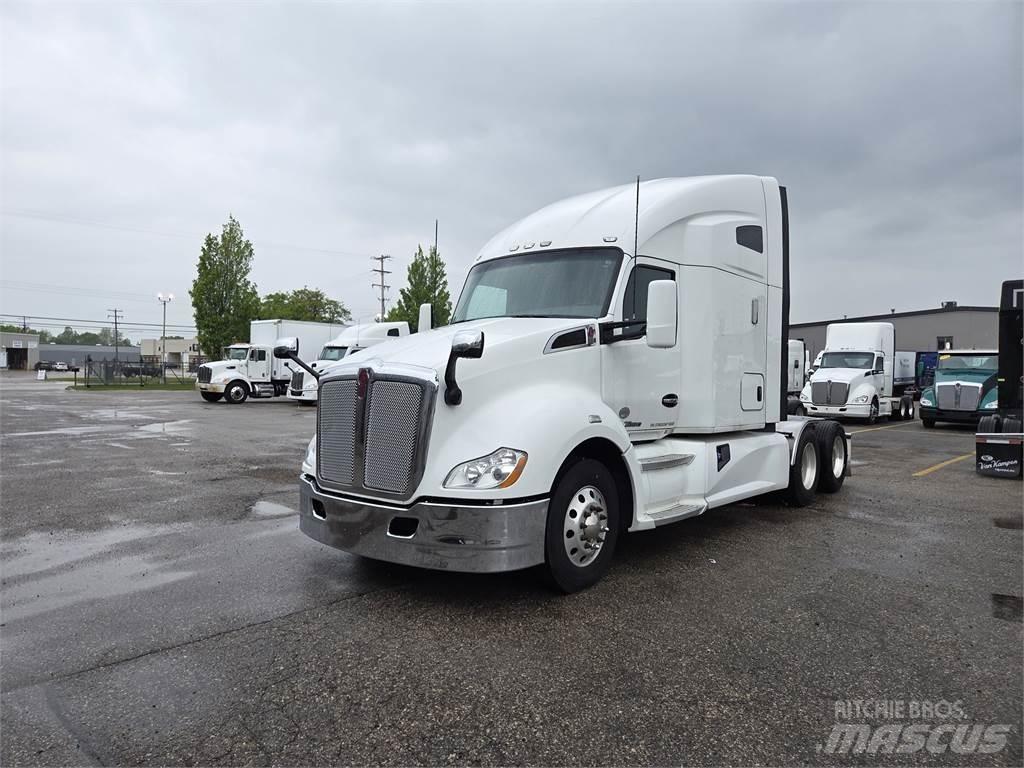 Kenworth T680 Naudoti vilkikai