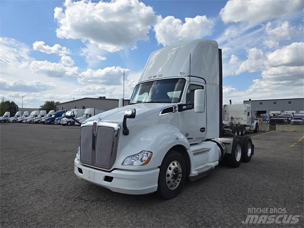 Kenworth T680 Naudoti vilkikai