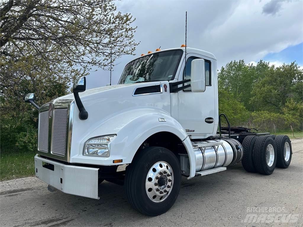 Kenworth T880 Naudoti vilkikai