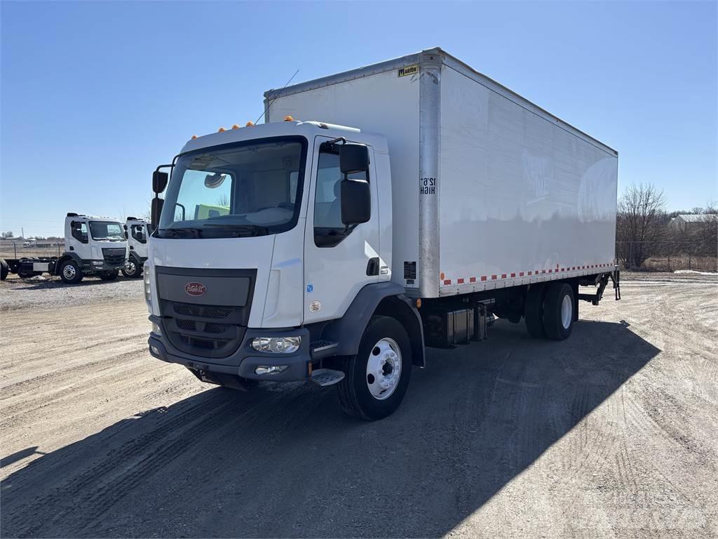 Peterbilt 220 Sunkvežimiai su dengtu kėbulu