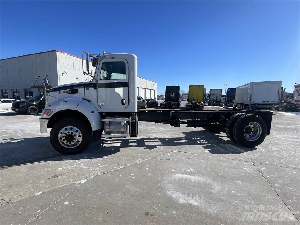 Peterbilt 337 Važiuoklė su kabina