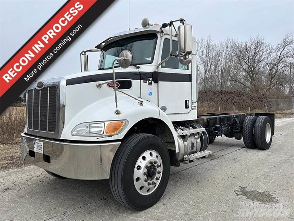 Peterbilt 337 Važiuoklė su kabina