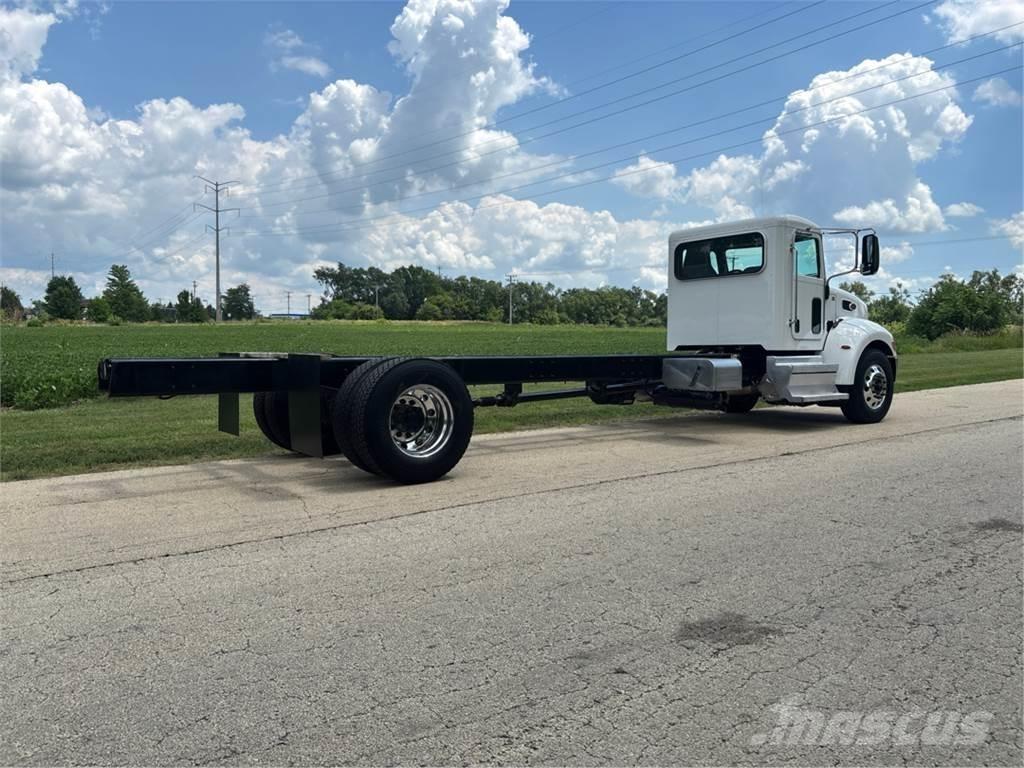 Peterbilt 337 Važiuoklė su kabina