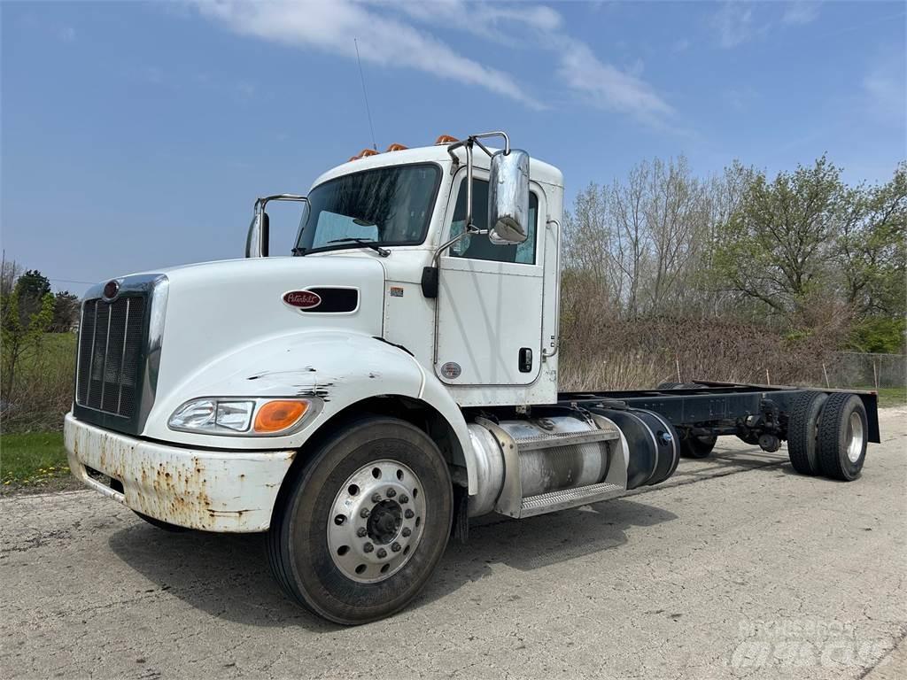 Peterbilt 337 Važiuoklė su kabina