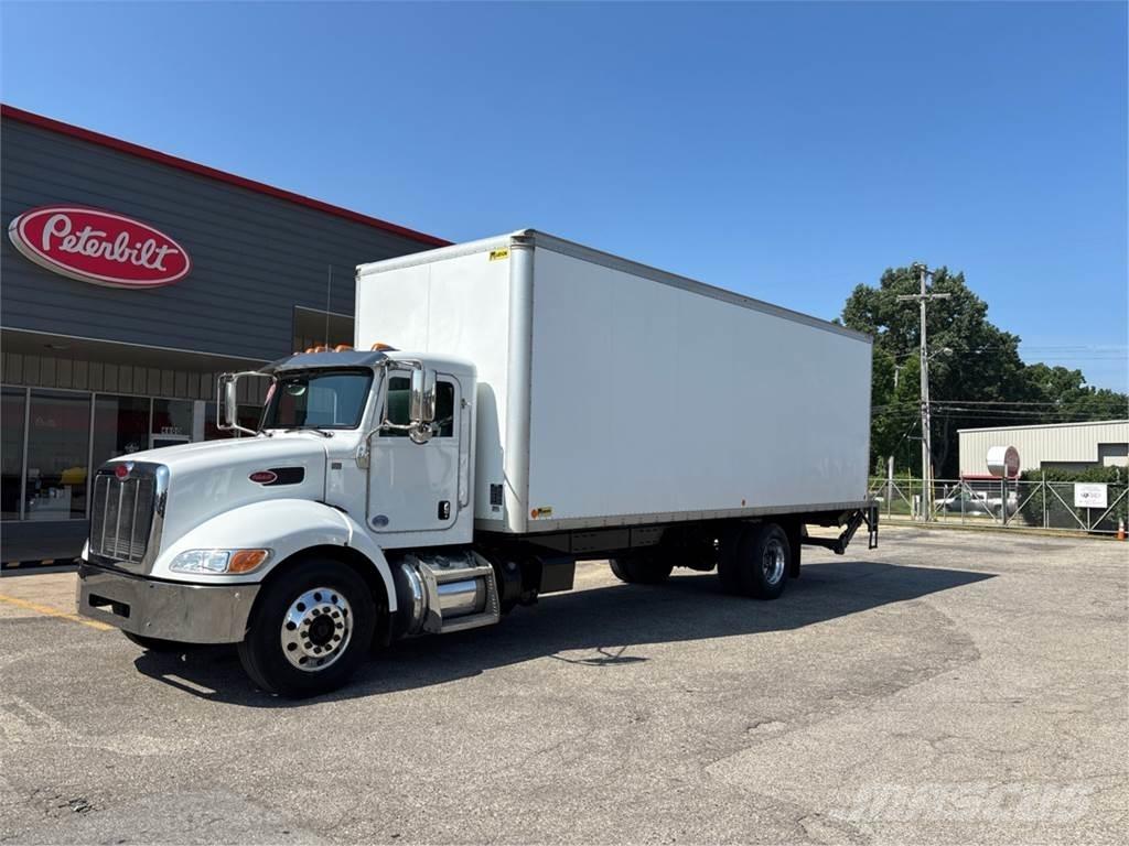 Peterbilt 337 Sunkvežimiai su dengtu kėbulu
