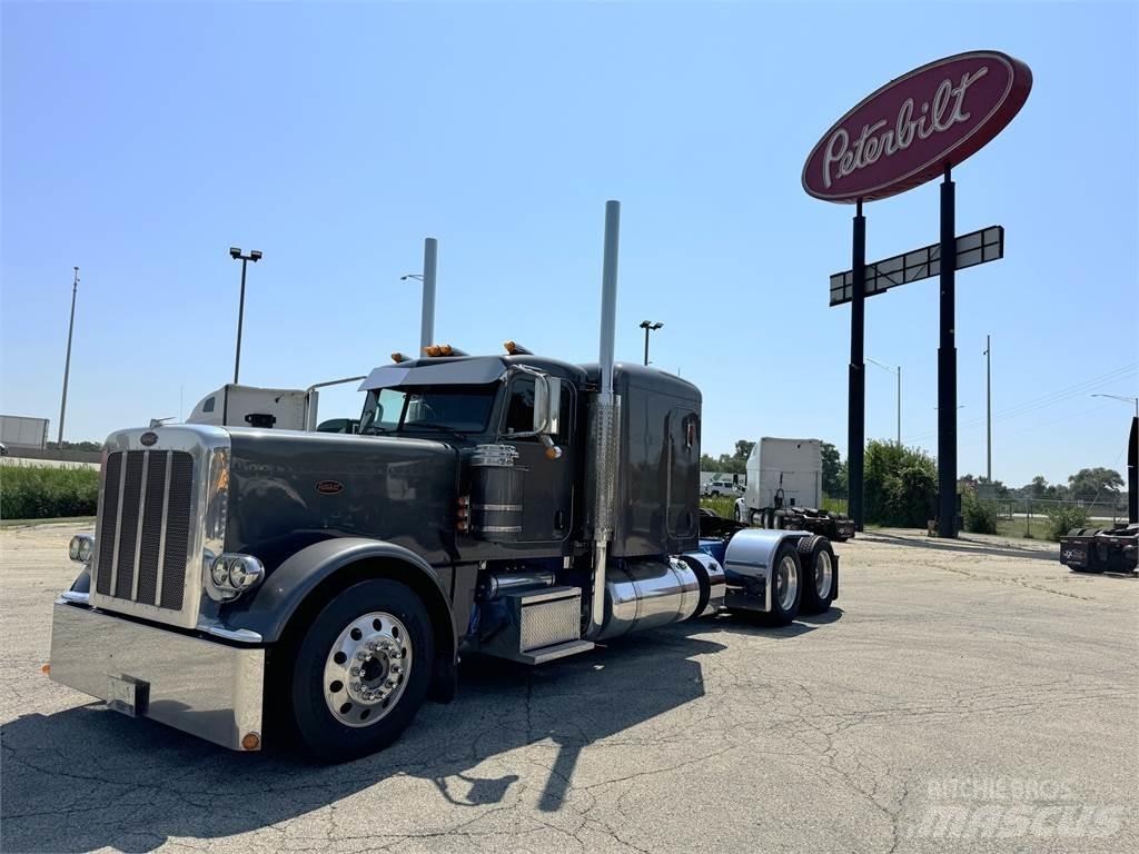 Peterbilt 389 Naudoti vilkikai
