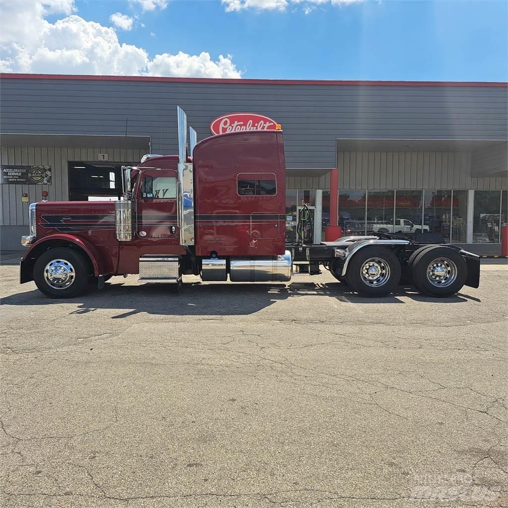 Peterbilt 389 Naudoti vilkikai