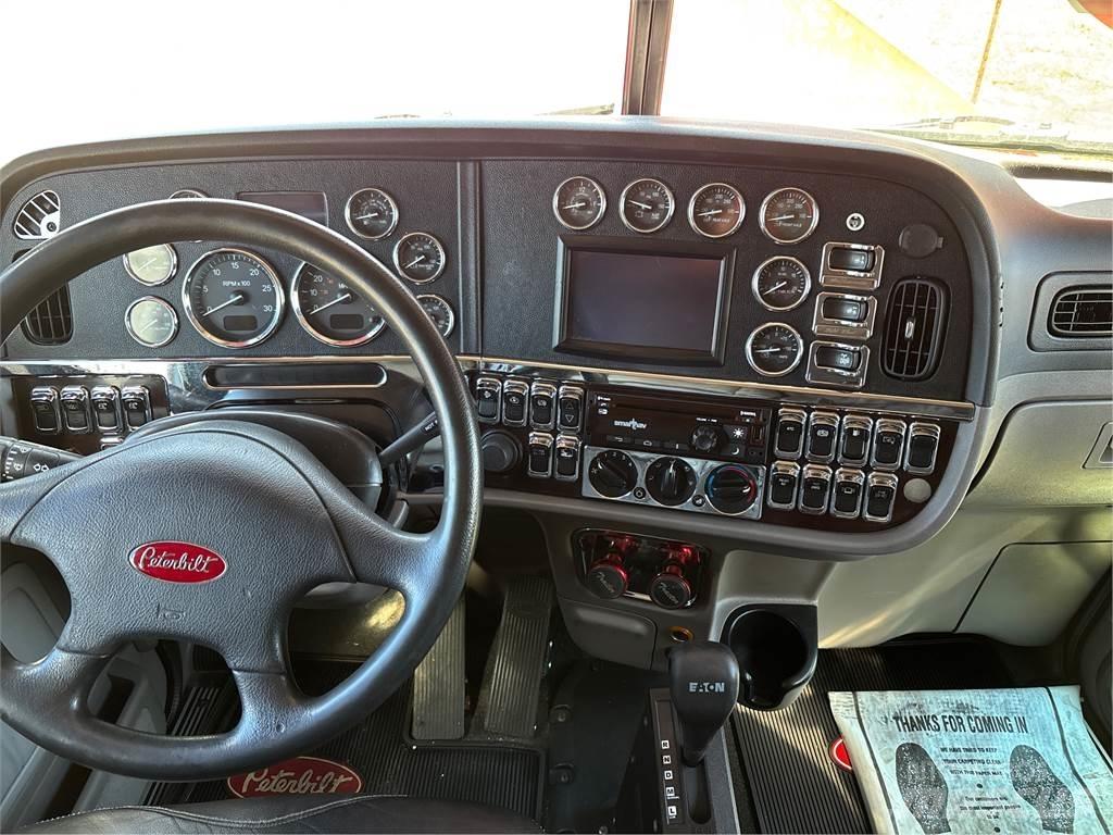 Peterbilt 389 Naudoti vilkikai
