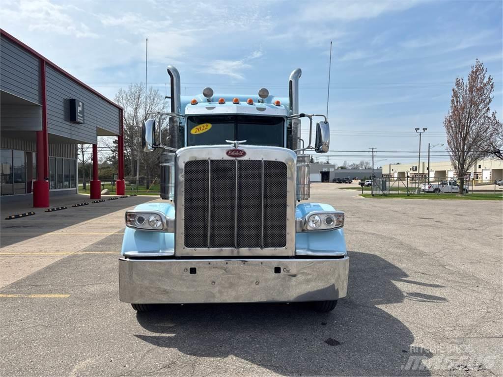 Peterbilt 389 Naudoti vilkikai