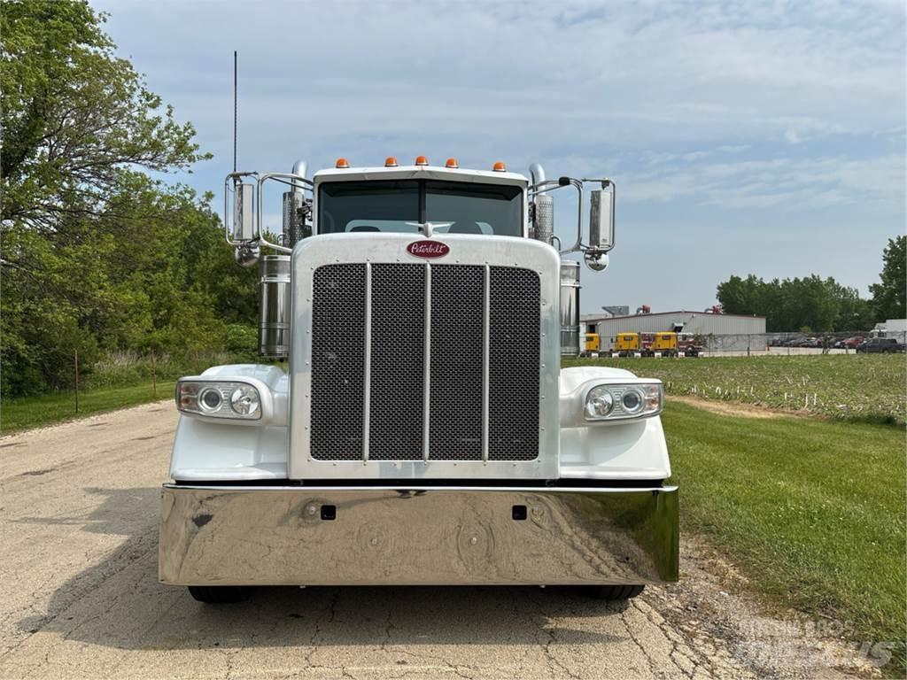 Peterbilt 389 Naudoti vilkikai
