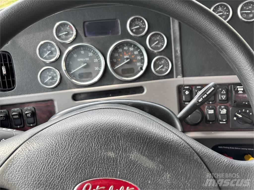 Peterbilt 389 Naudoti vilkikai