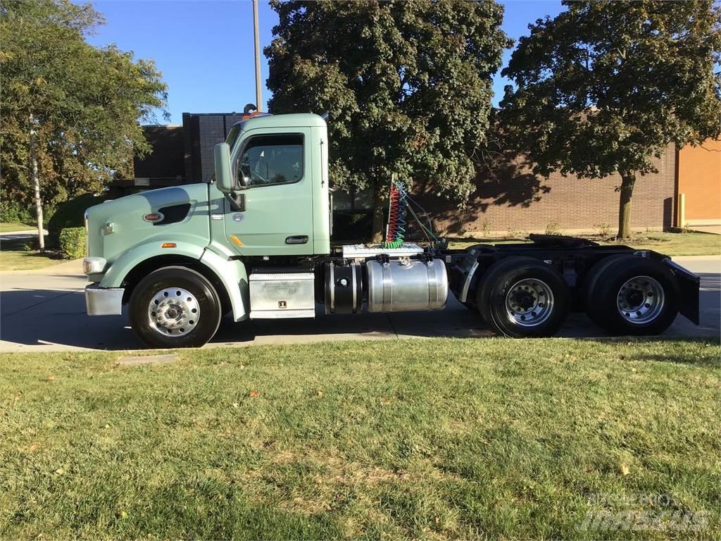 Peterbilt 567 Naudoti vilkikai