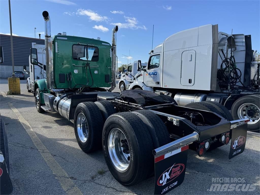 Peterbilt 567 Naudoti vilkikai