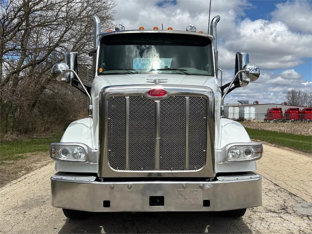 Peterbilt 567 Naudoti vilkikai