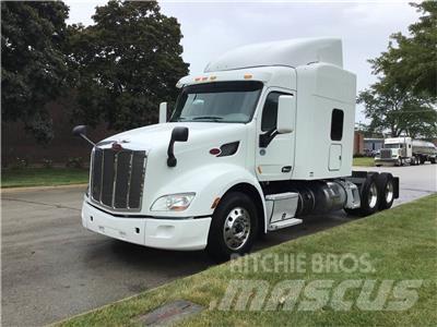 Peterbilt 579 Naudoti vilkikai