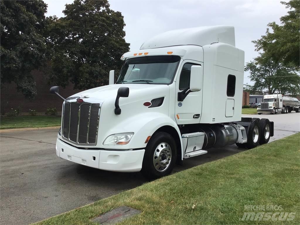 Peterbilt 579 Naudoti vilkikai