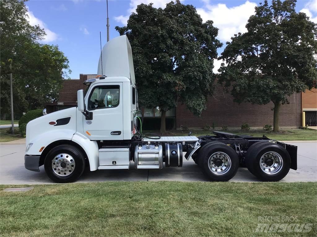 Peterbilt 579 Naudoti vilkikai