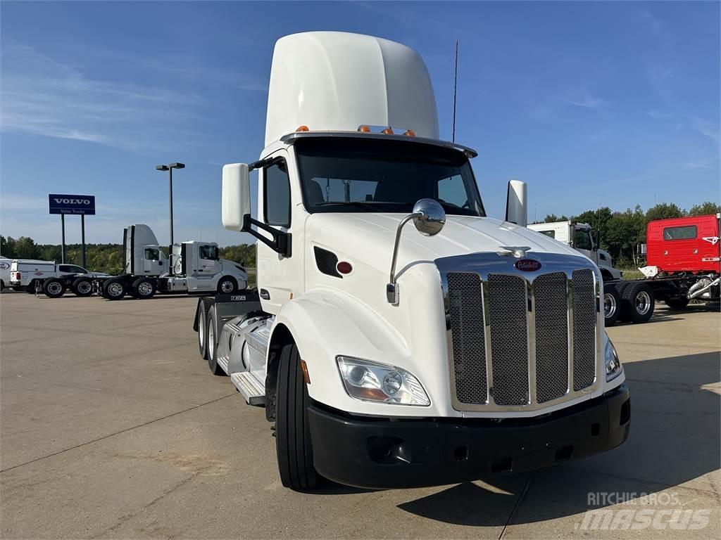 Peterbilt 579 Naudoti vilkikai